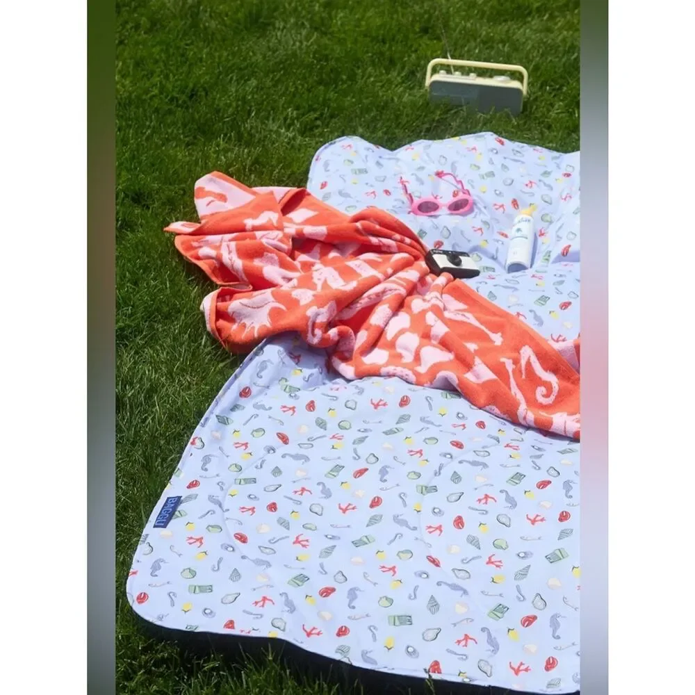 New Urban Outfitters BAGGU Sea Charms Puffy Picnic Blanket